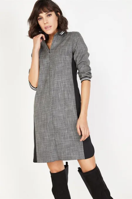 Kadın Siyah Yanı Parçalı Mini Elbise Kadın Siyah Yanı Parçalı Mini Elbise