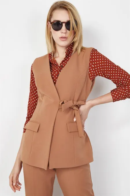 Kadın Kahverengi Yandan Bağlamalı Yelek Kadın Kahverengi Yandan Bağlamalı Yelek