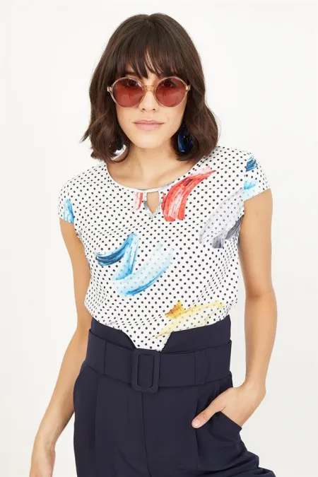 Kadın Beyaz Desenli Bluz Kadın Beyaz Desenli Bluz