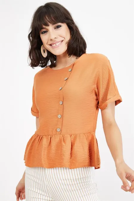 Kadın Kiremit Önü Süs Düğmeli Bluz Kadın Kiremit Önü Süs Düğmeli Bluz