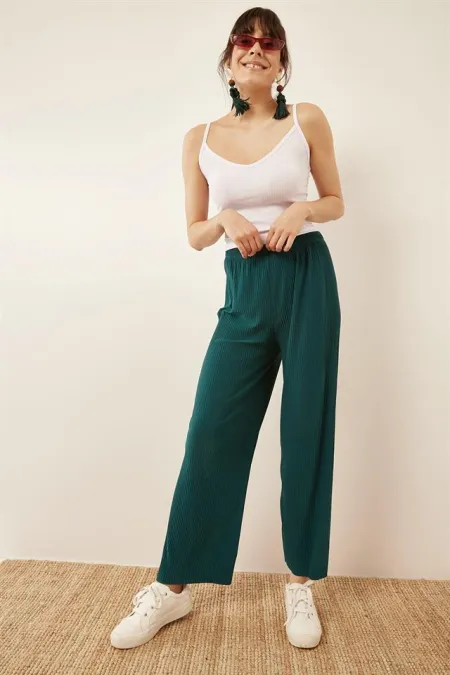 Kadın Yeşil Piliseli Pantolon