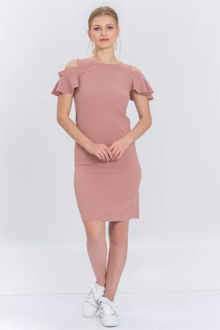 Kadın Pudra Omuz Dekolteli Volan Detaylı Elbise Kadın Pudra Omuz Dekolteli Volan Detaylı Elbise