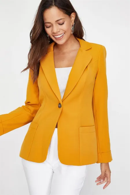 Kadın Hardal Cepli Klasik Ceket Kadın Hardal Cepli Klasik Ceket