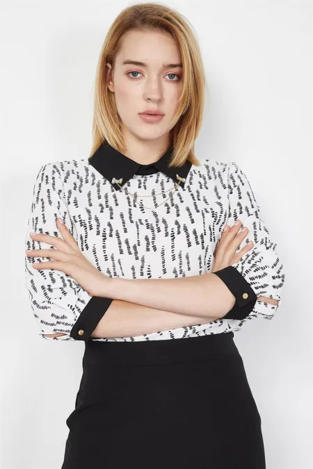 Kadın Beyaz Desenli Bluz Kadın Beyaz Desenli Bluz