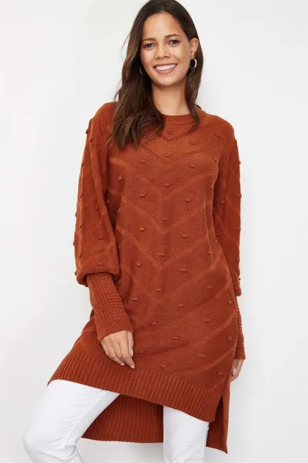 Kadın Kahverengi Ponpon Desenli Triko Tunik Kadın Kahverengi Ponpon Desenli Triko Tunik