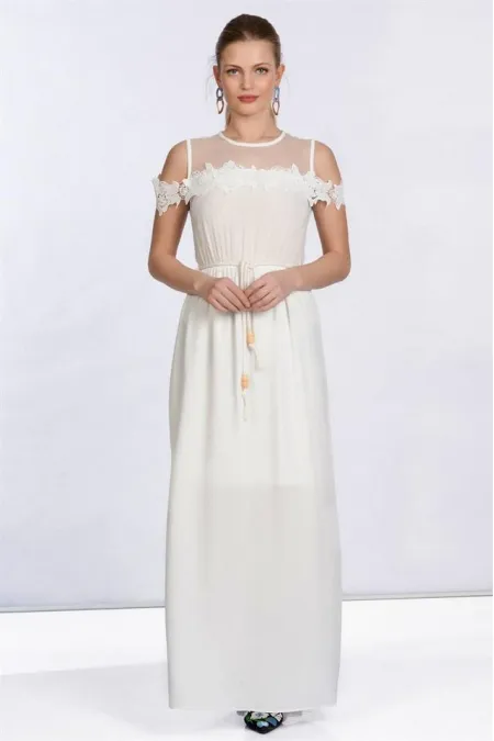 Kadın Beyaz Omuz Dekolteli Dantel Detaylı Uzun Elbise Kadın Beyaz Omuz Dekolteli Dantel Detaylı Uzun Elbise