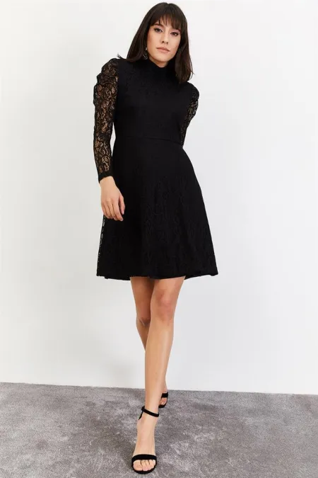 Kadın Siyah Dantelli Mezuniyet Elbise Kadın Siyah Dantelli Mezuniyet Elbise