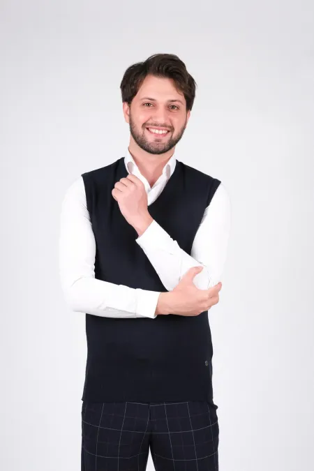 Çizgi Triko Erkek Triko Süveter V Yaka Düz Renk Bel Lastikli Kışlık Dokuma - Lacivert Çizgi Triko Erkek Triko Süveter V Yaka Düz Renk Bel Lastikli Kışlık Dokuma - Lacivert