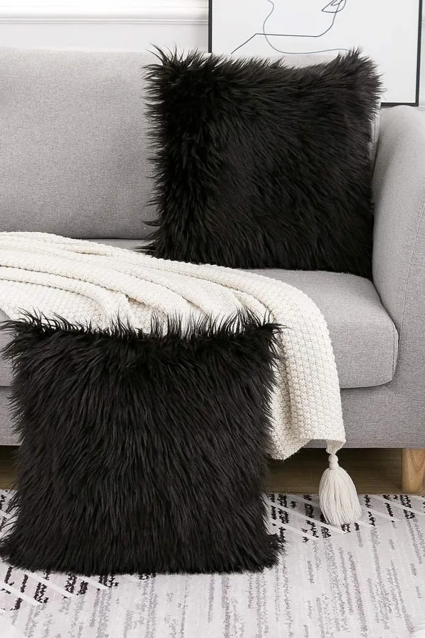 İskandinav Siyah Pelüş Kırlent İskandinav Siyah Pelüş Kırlent