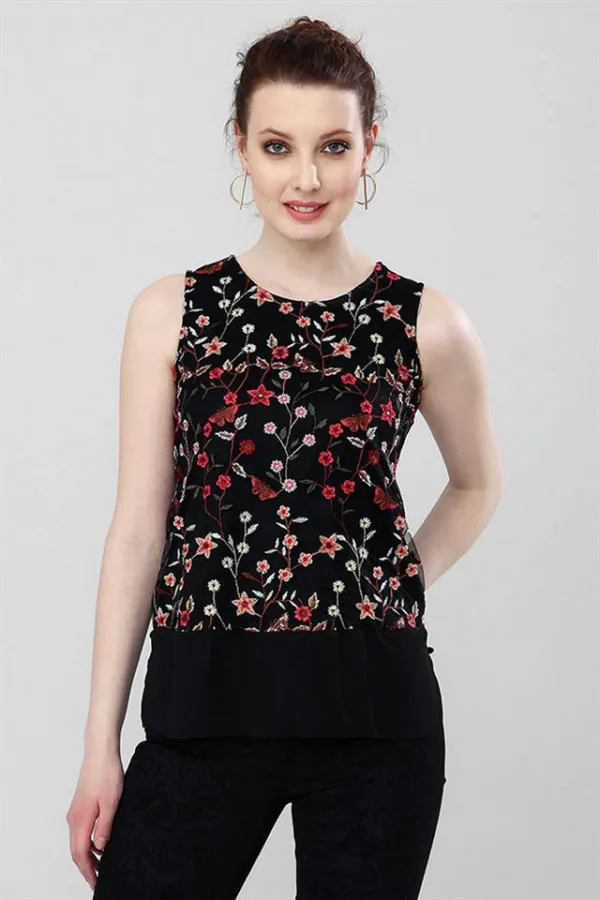 Kadın Kırmızı Nakışlı Bluz Kadın Kırmızı Nakışlı Bluz