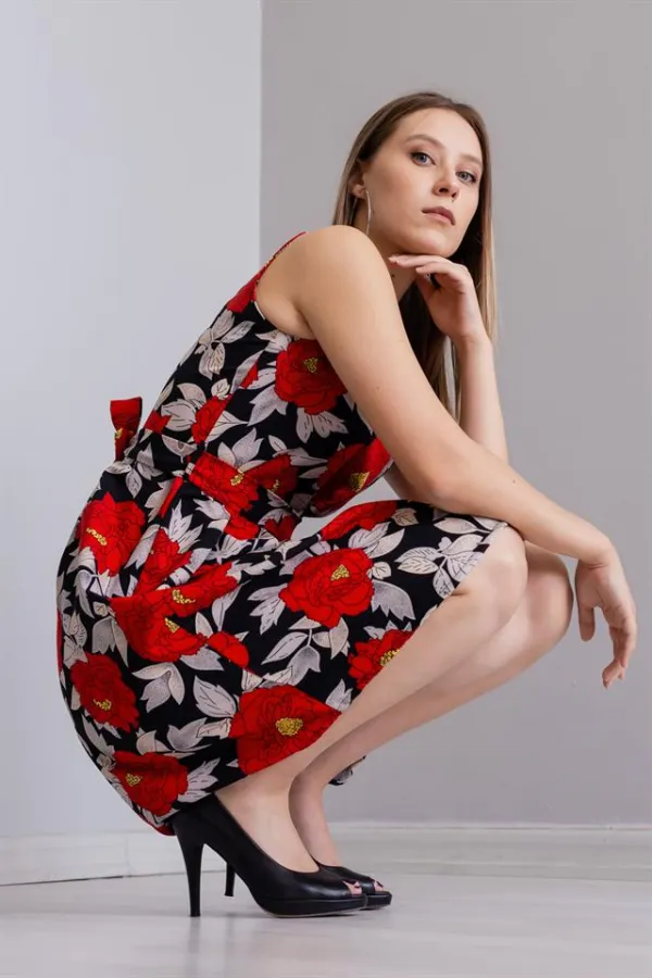 Kadın Siyah Desenli Elbise Kadın Siyah Desenli Elbise