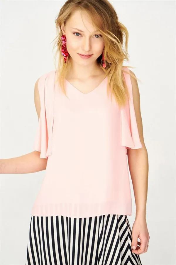 Kadın Pudra Omuz Dekolteli Volanlı Bluz Kadın Pudra Omuz Dekolteli Volanlı Bluz