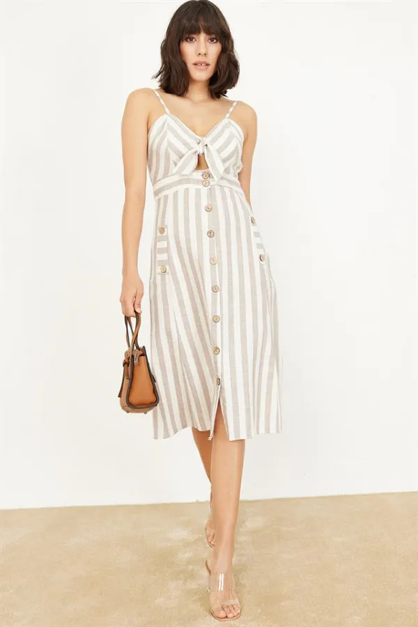 Kadın Bej Çizgili Keten Elbise Kadın Bej Çizgili Keten Elbise